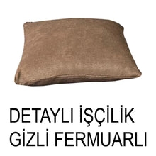 Görseli Galeri görüntüleyiciye yükleyin, Süet Kumaş Kahverengi Renk Kırlent Kılıfı