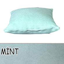 Görseli Galeri görüntüleyiciye yükleyin, Süet Kumaş Mint Renk Kırlent Kılıfı